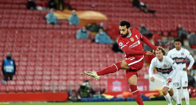 Salah ghi bàn trên chấm penalty ấn định thắng lợi 2-0 cho Liverpool trước Midtjylland
