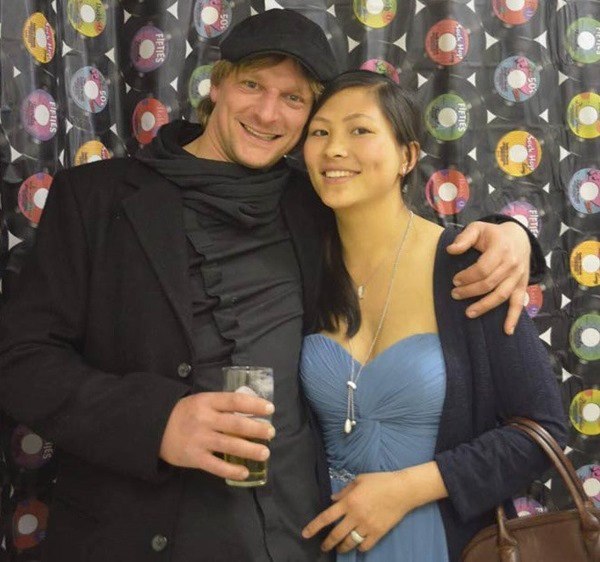 Ly hôn chồng Bỉ, "cô gái H'Mông nói tiếng Anh như gió" yêu hẳn doanh nhân người Mỹ - 2