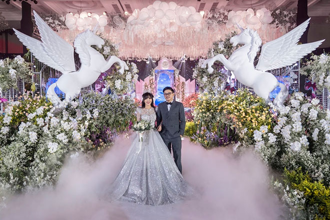 Chân dung cô dâu – chú rể cũng là bàn tay vàng tổ chức đám cưới Simon Tứ.