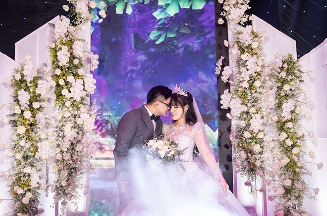 Đám cưới của chuyên gia trang trí tiệc cưới Simon Tứ hoành tráng cỡ nào? - 7