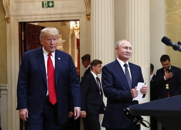 Tổng thống Mỹ Donald Trump và người đồng cấp Nga Vladimir Putin.