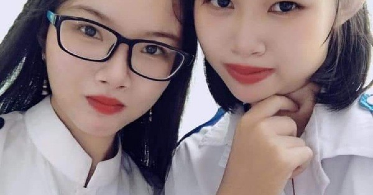 Nguyễn Thanh Trúc (bìa trái) và Hỷ Phương Hạ Vi