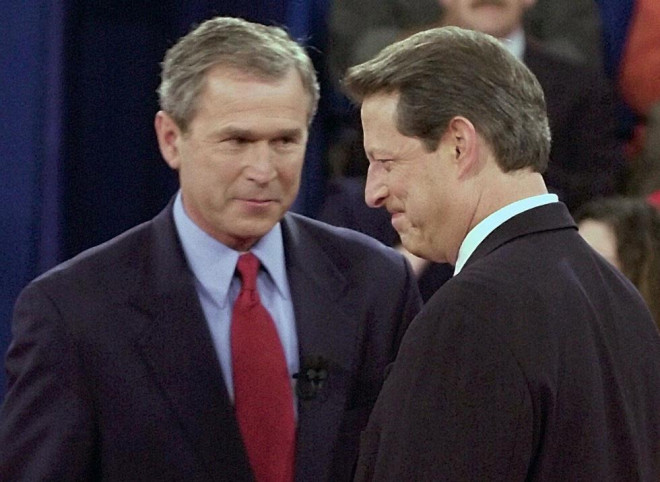 Ông George W. Bush (trái) và ông Al Gore. Ảnh: USA Today