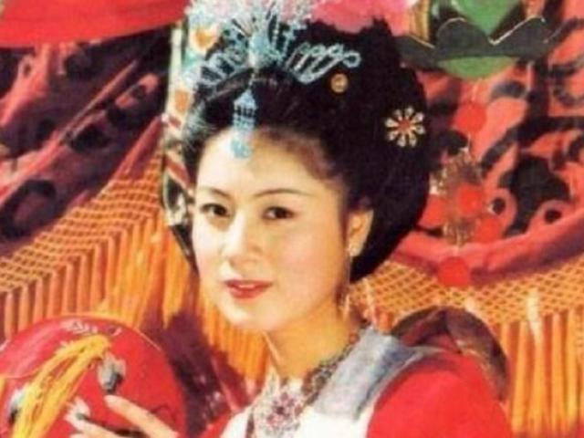 Làm đẹp - Nữ diễn viên đắt giá nhất "Tây Du Ký", U60 vẫn trẻ đẹp diễm lệ