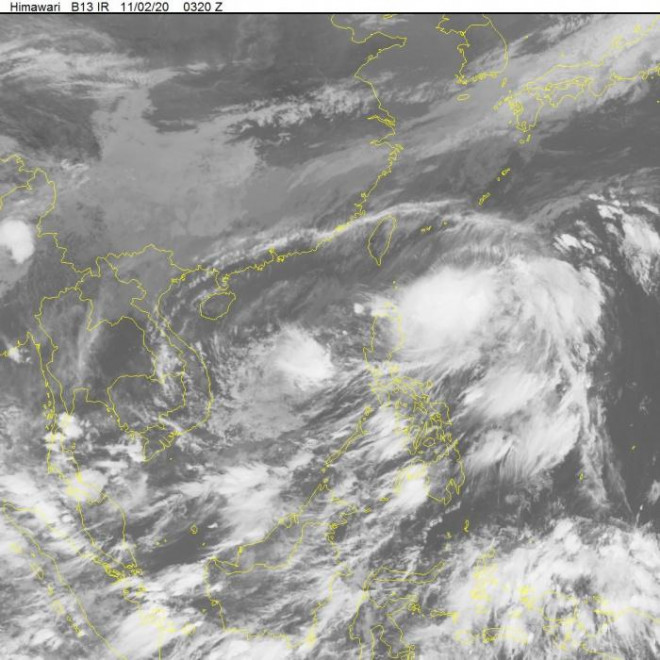 Dự báo khi tiến vào quàn đảo Hoàng Sa, bão Goni giảm xuống còn cấp 8, giật cấp 10 (ảnh chụp vệ tinh sáng 2/11)