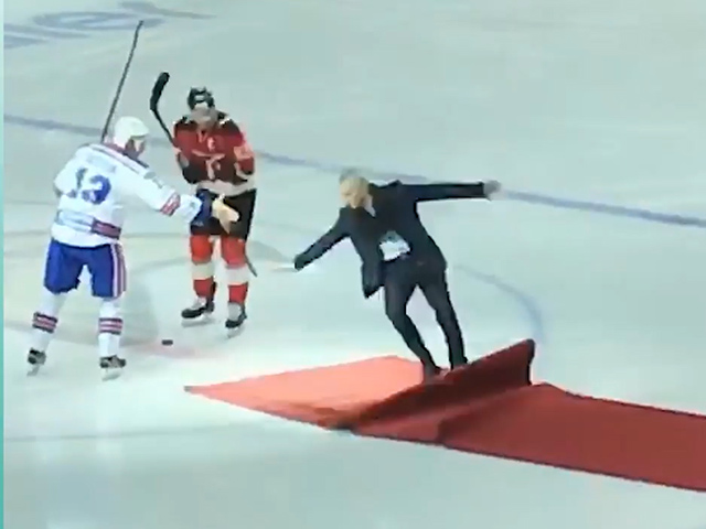 Cười 24H - Những cú trượt chân hài hước kinh điển nhất mọi thời đại