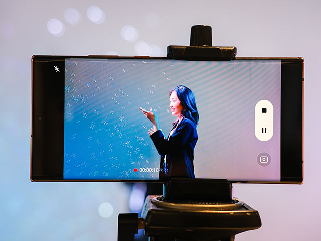 Thời trang Hi-tech - Ra mà xem công nghệ đã thay đổi cuộc sống của giới trẻ thế nào