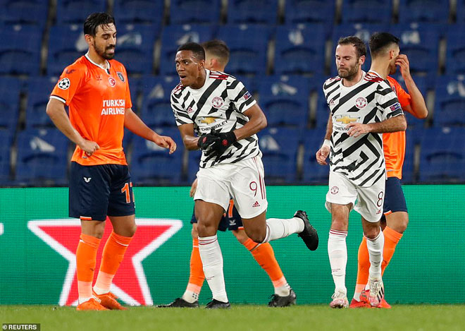 Rực lửa vòng bảng Cúp C1: MU - PSG gây sốc, Juventus & Chelsea thắng đậm - 3