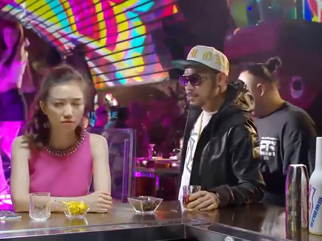 Cười 24H - Người đẹp hoảng hốt khi được soái ca "chiều hết ý"