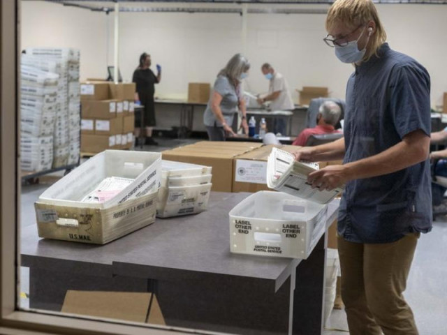 Thế giới - Arizona có sáng hơn, liệu có cứu được toàn cục của ông Trump?