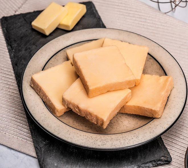 Bánh trứng nướng Tipo có sự kết hợp giữa lớp kem mịn và phần bánh trứng nướng giòn xốp