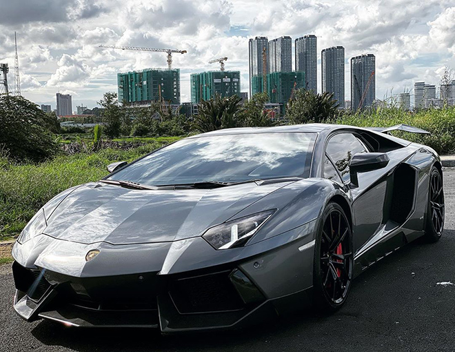 Lamborghini Aventador "sang tay" nữ doanh nhân Việt thay áo hồng nổi bật - 7