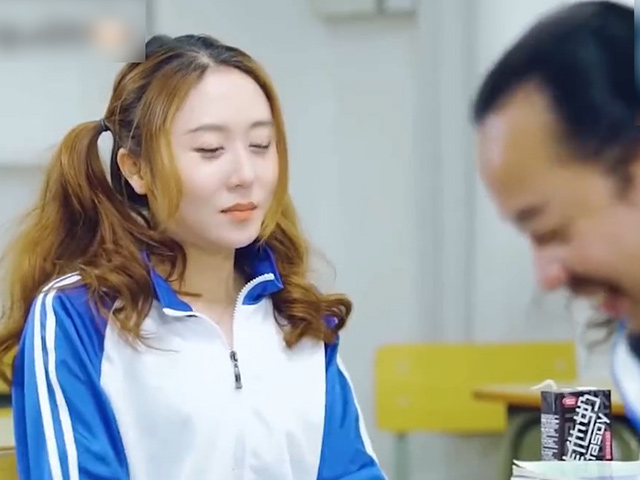 Cười 24H - Cô gái "mừng hụt" vì tưởng bạn trai cùng lớp tỏ tình mình