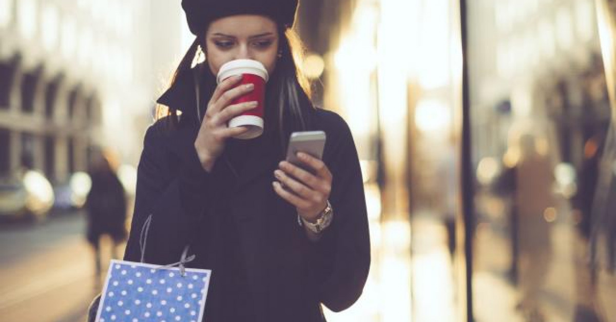 Bạn trẻ - Cuộc sống - Vì sao chúng ta liên tục tiêu tiền vào những thứ không nên và chìa khoá để thay đổi