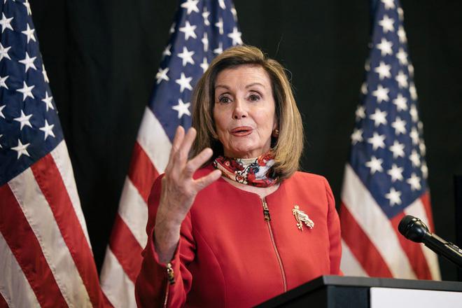 Chủ tịch Hạ viện Nancy Pelosi cho rằng nước Mỹ sẽ có nữ tổng thống. Ảnh: Reuters