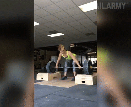 Khoảnh khắc trong phòng gym khiến người khác phải "đứng tim" - 3