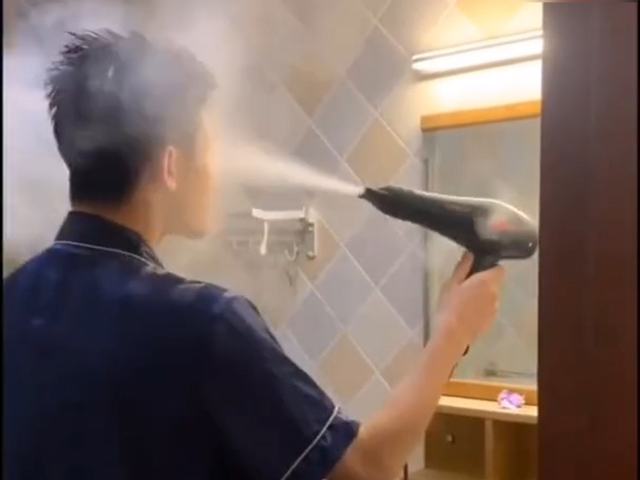 Cười 24H - Những màn troll anh trai "thốn tận rốn" của cậu em lầy lội