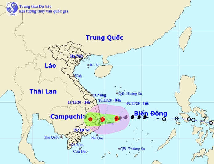 Vị trí và hướng di chuyển tiếp theo của bão số 12 Etau. (Ảnh: Trung tâm Dự báo KTTVQG)