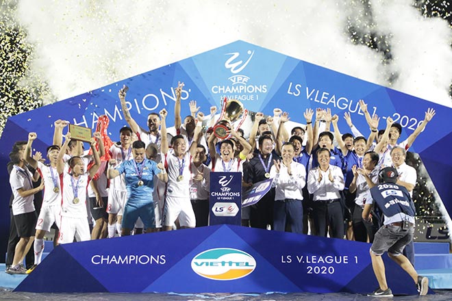 Đội bóng Viettel đã chính thức trở thành nhà vô địch V-League 2020 sau khi đánh bại Sài Gòn FC với tỉ số 1-0 trên sân Thống Nhất (TP.HCM) vào chiều ngày 8/11.