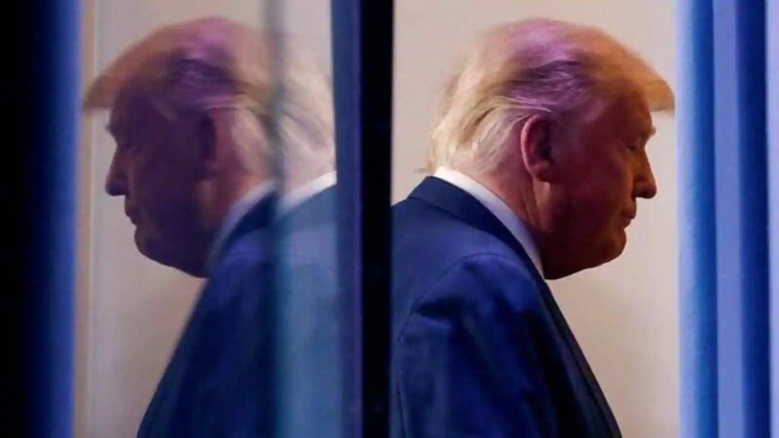 Tổng thống Mỹ đương nhiệm Donald Trump đang đứng trước 2 "ngã rẽ" định mệnh. Ảnh: Reuters