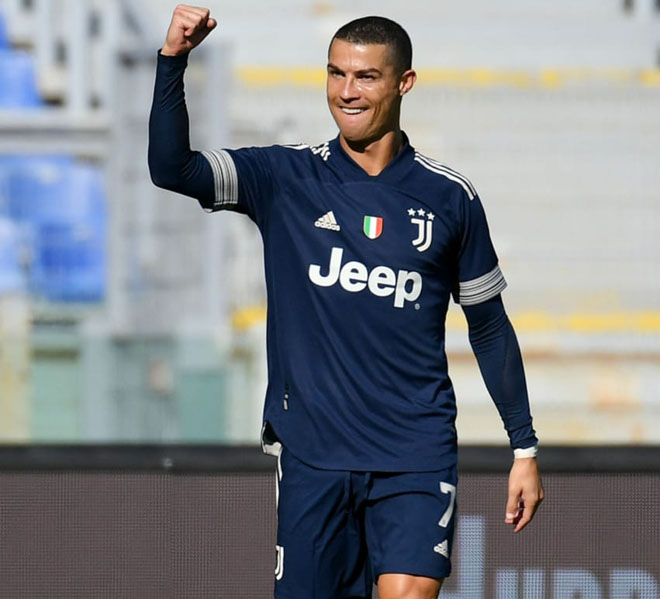 Ronaldo chấn thương trong ngày lên top ghi bàn châu Âu, Juventus run rẩy - 2