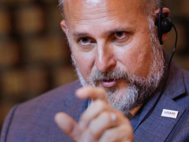 Thế giới - Quan chức Mỹ chưa công nhận ông Biden chiến thắng, trung thành với ông Trump