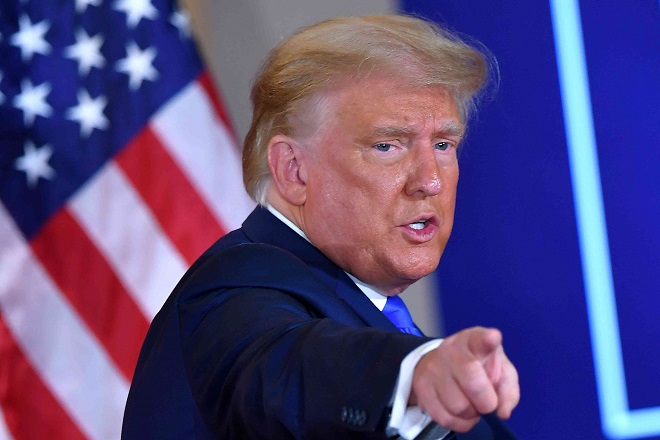 Ông Trump kì vọng sẽ có thể thay đổi cục diện bầu cử ở 4 bang chiến địa.