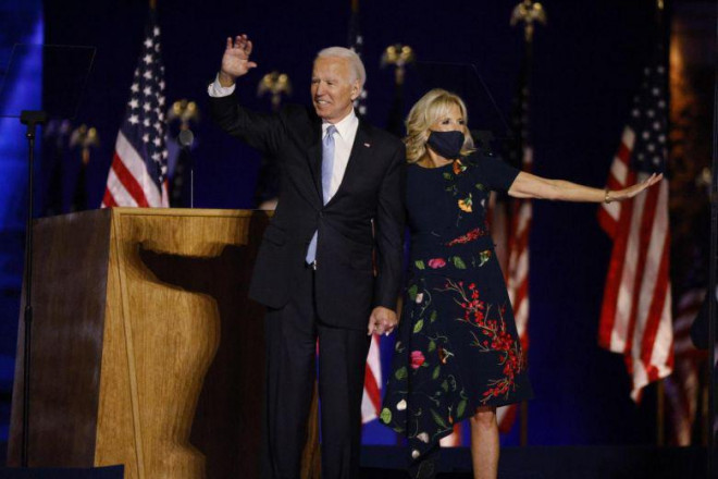 Nhóm chuyển giao quyền lực của ông Joe Biden khẳng định chiến thắng của ông là rõ ràng. Ảnh: Reuters