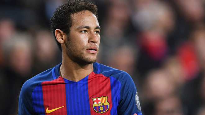 Neymar - Ronaldo đổi chỗ cho nhau, "Tiểu Pele" bị Barca đòi nợ vì lẽ gì? - 2