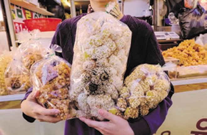 Món bánh truyền thống siêu ngon luôn đắt khách