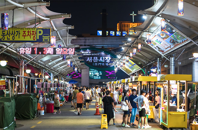 Toàn cảnh chợ đêm Seomun nhộn nhịp buổi tối