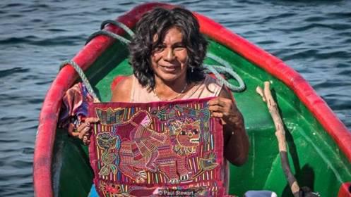 Nếu một bé trai bắt đầu thể hiện xu hướng là người chuyển giới, em không cần phải tránh né thể hiện bản thân.