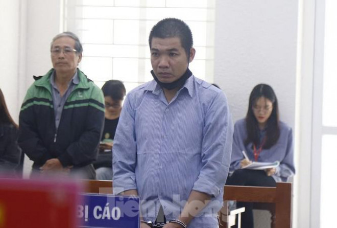 Bị cáo Đinh Hoàng Giang tại tòa.