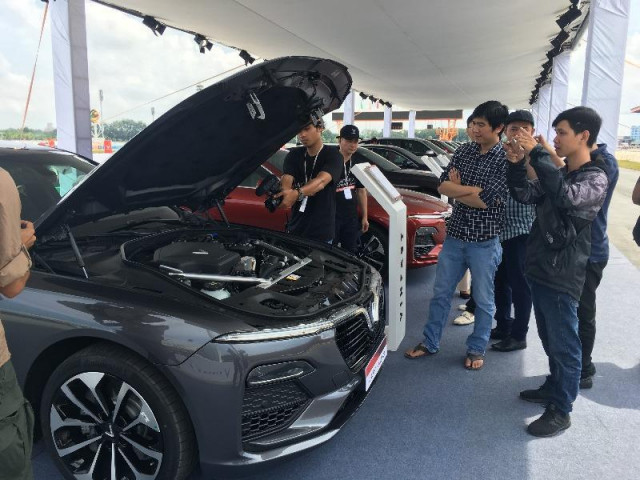 Ô tô - Thị trường ô tô 'nóng' trở lại sau dịch