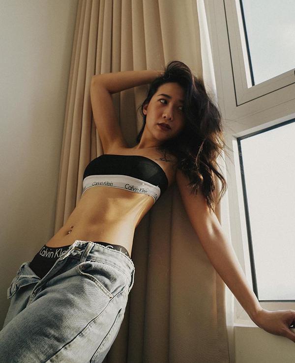 Kiều Ly Phạm bày tỏ yêu thích chuyện phẫu thuật thẩm mỹ và sẵn sàng đi sửa nếu nhận thấy một số bộ phận xấu đi.