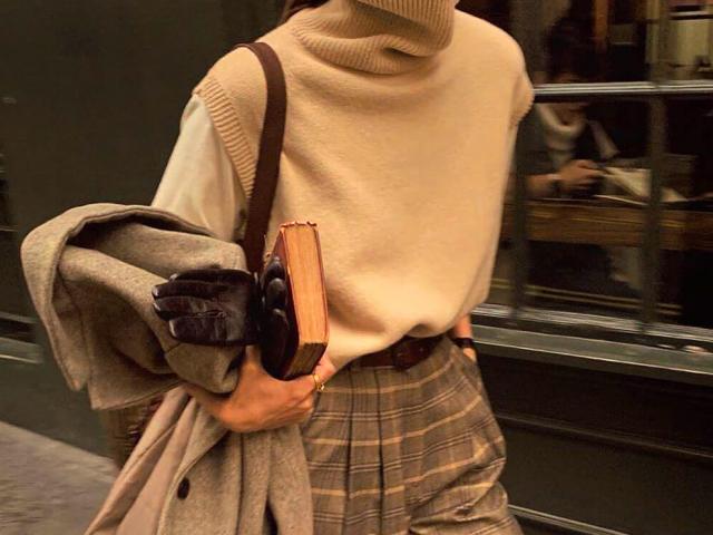 Thời trang - Sự bùng nổ bất ngờ của phong cách thời trang u ám