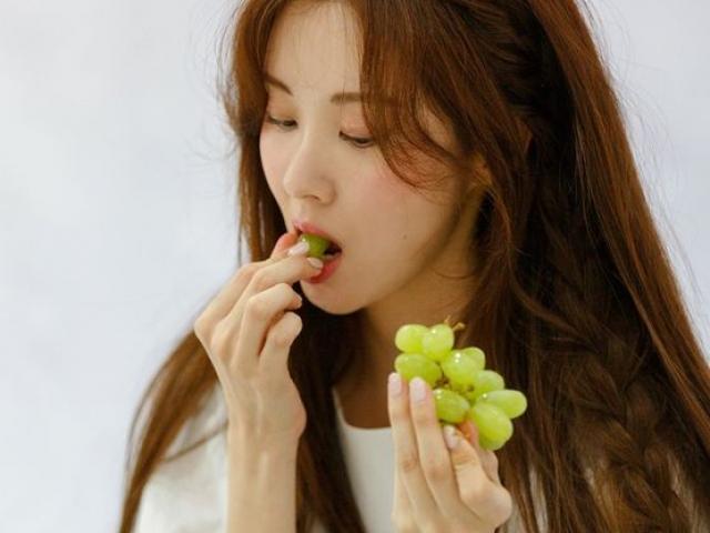 Làm đẹp - 9 cách mọc tóc nhanh dành cho người "tóc rụng lả tả như lá mùa thu"