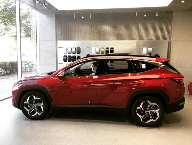 Hyundai Tucson thế hệ mới và loạt trang bị mới, thu hút khách hàng trẻ tuổi - 3