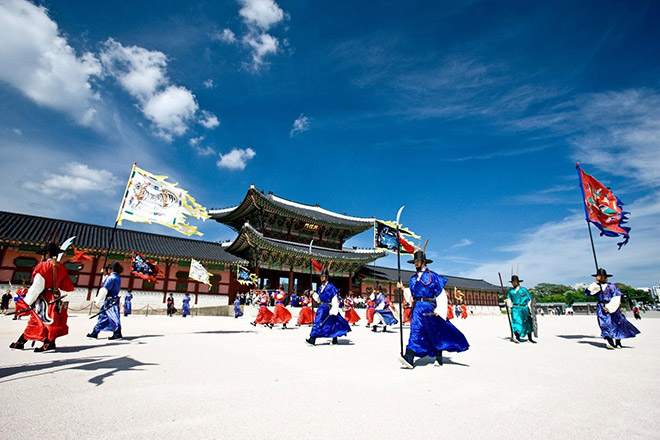 Lễ đổi gác tại cung điện Gyeongbokgung