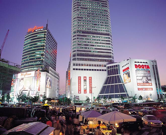 Doota Mall và toàn cảnh khu vực Dongdaemun ban đêm