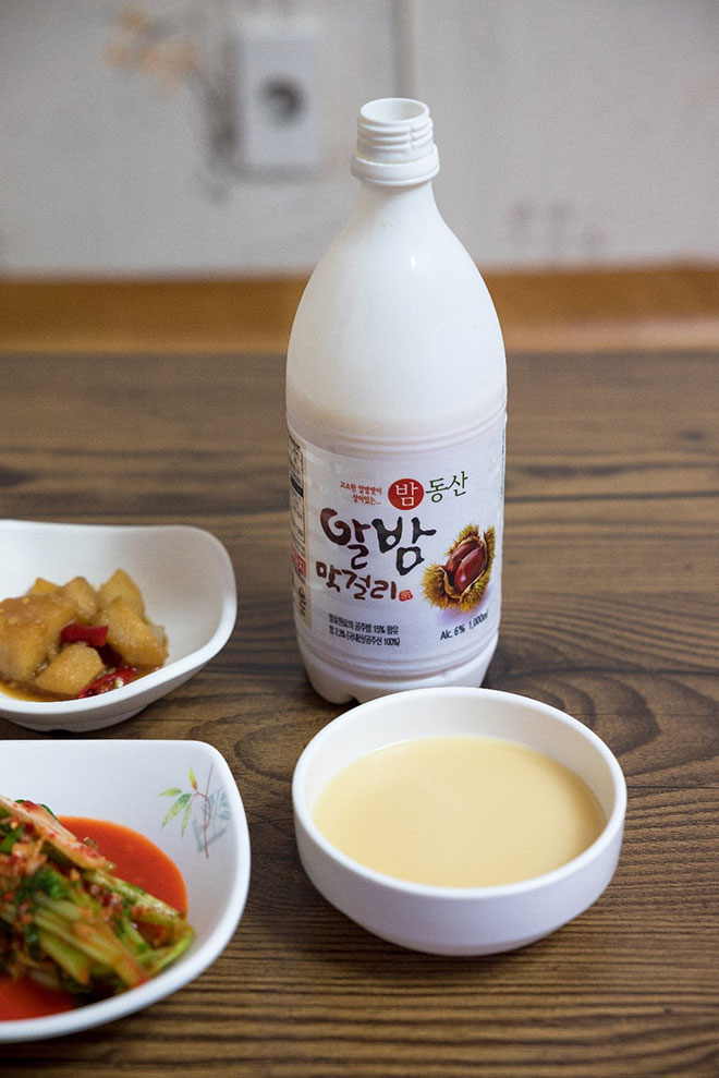 Rượu gạo hạt dẻ nổi tiếng tại chợ Gongju Sanseong