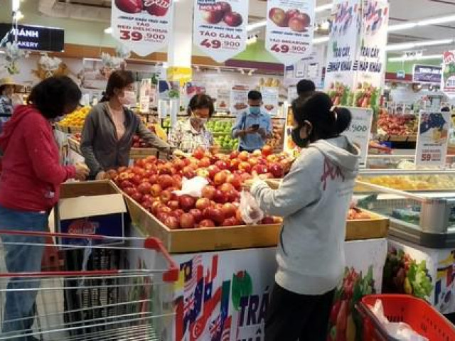 Thị trường - Tiêu dùng - Hàng châu Âu ở Việt Nam giá rẻ bất ngờ