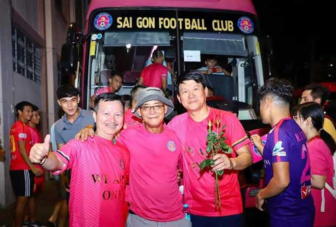 Những CĐV vì yêu mà đến với CLB Sài Gòn liệu có thất vọng với những gì đang xảy ra ở đội bóng?