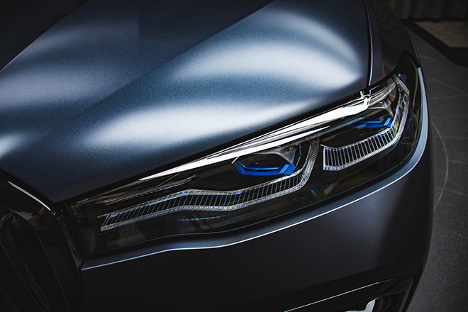 Soi chi tiết BMW X7 phiên bản Dark Shadow 500 chiếc trên toàn cầu - 7