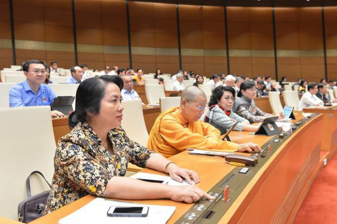 Việc tổ chức chính quyền địa phương ở các huyện, thành phố, xã, thị trấn của Thành phố được thực hiện theo quy định của Luật Tổ chức chính quyền địa phương