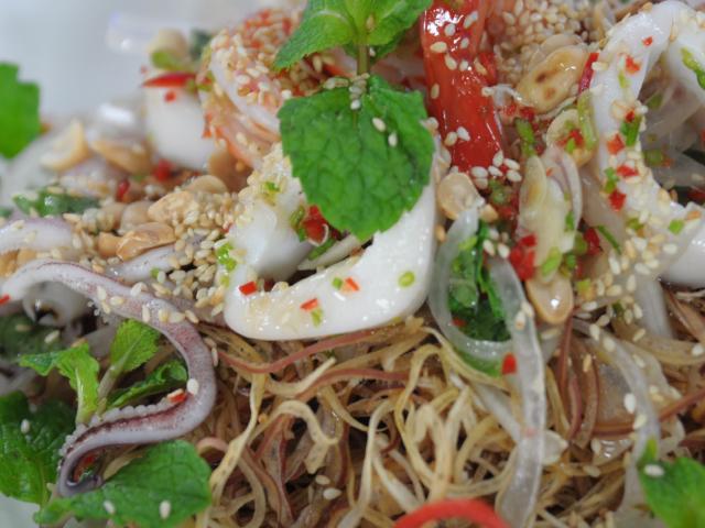 Sức khỏe đời sống - Người đàn ông "nuôi" 50 con sán lá gan vì ăn món này 2 -3 lần/tháng