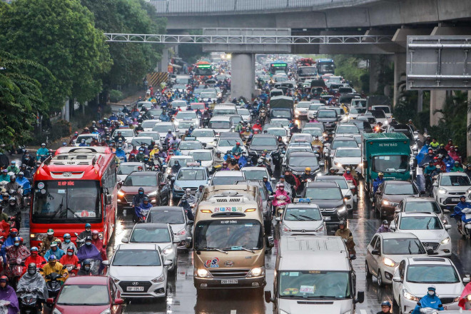 Bắt đầu ùn tắc từ 17 giờ