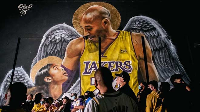 Bức tranh tường tưởng nhớ Kobe Bryant &amp; con gái