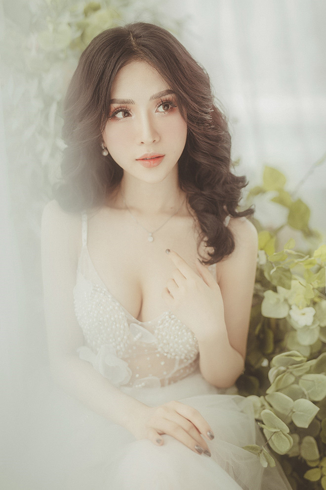 Hot girl có thân hình &#34;chết người nhất Tiktok&#34; sở hữu tài sản bao người ngưỡng mộ ở tuổi 24 - 1