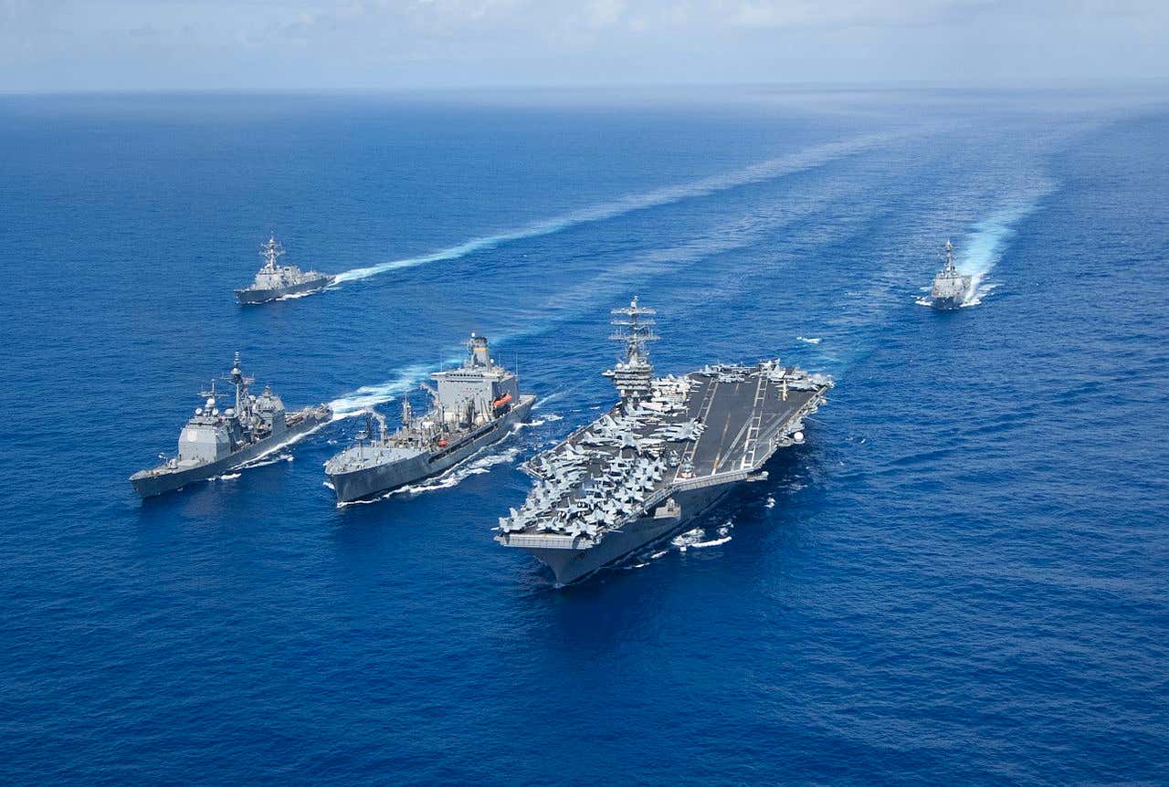 Dưới thời ông Trump, Mỹ từng điều 2 tàu sân bay đến Biển Đông tập trận cùng lúc, thách thức Trung Quốc (ảnh: SCMP)